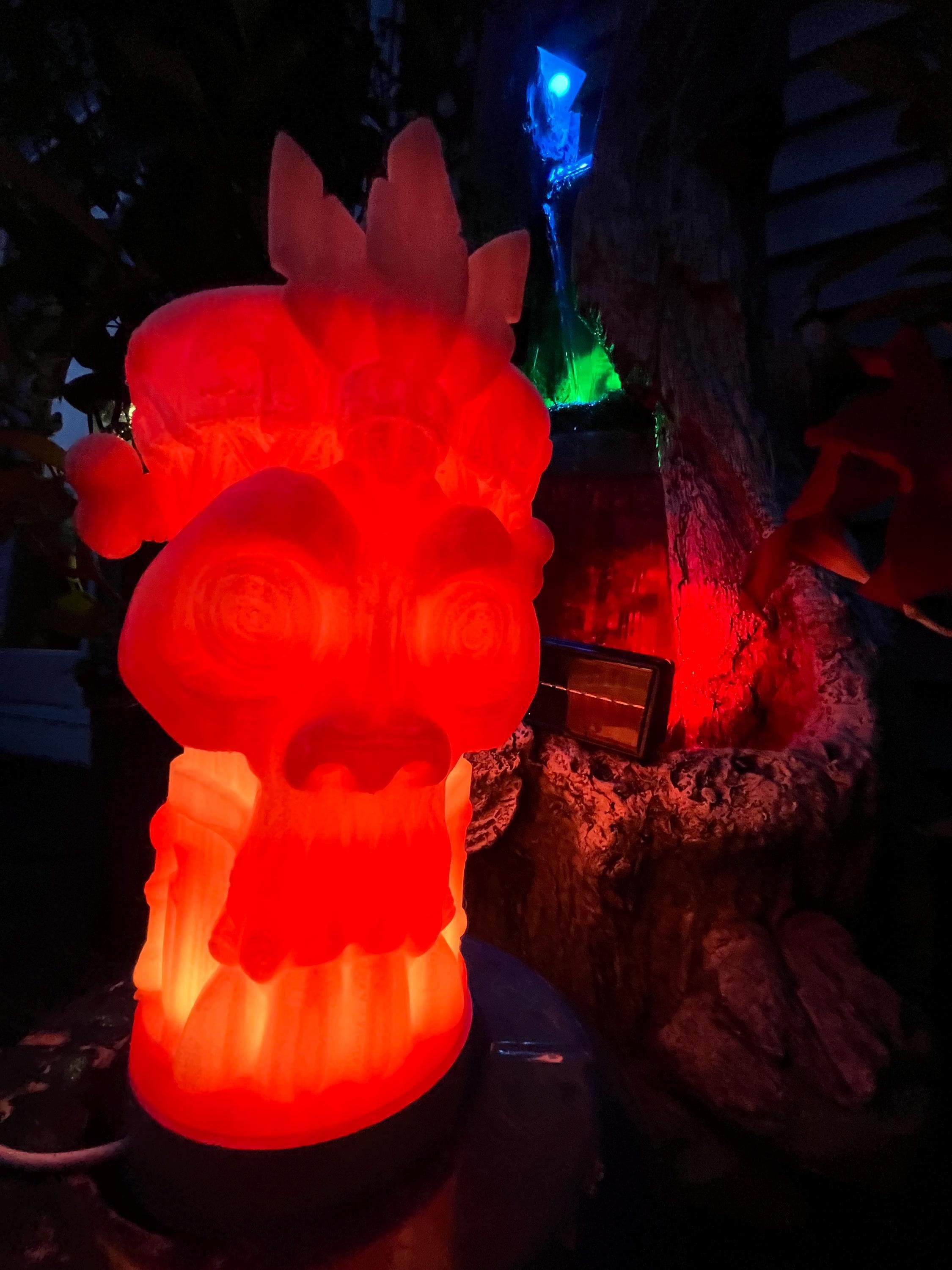 Tiki Skull Lamp with Remote: LED Light Bar Decor